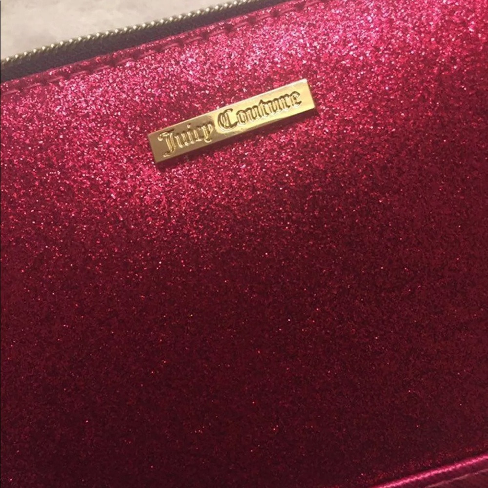 Sold 💗 Juicy Couture Charging Wristlet 💖💖💖 - Picture 3 of 4